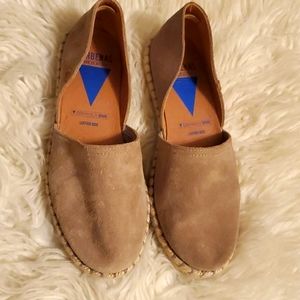 Tan suede espadrilles, size 7